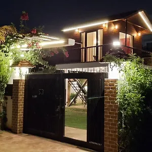 Courtyard By Palm -3bkh Mini Gurgaon